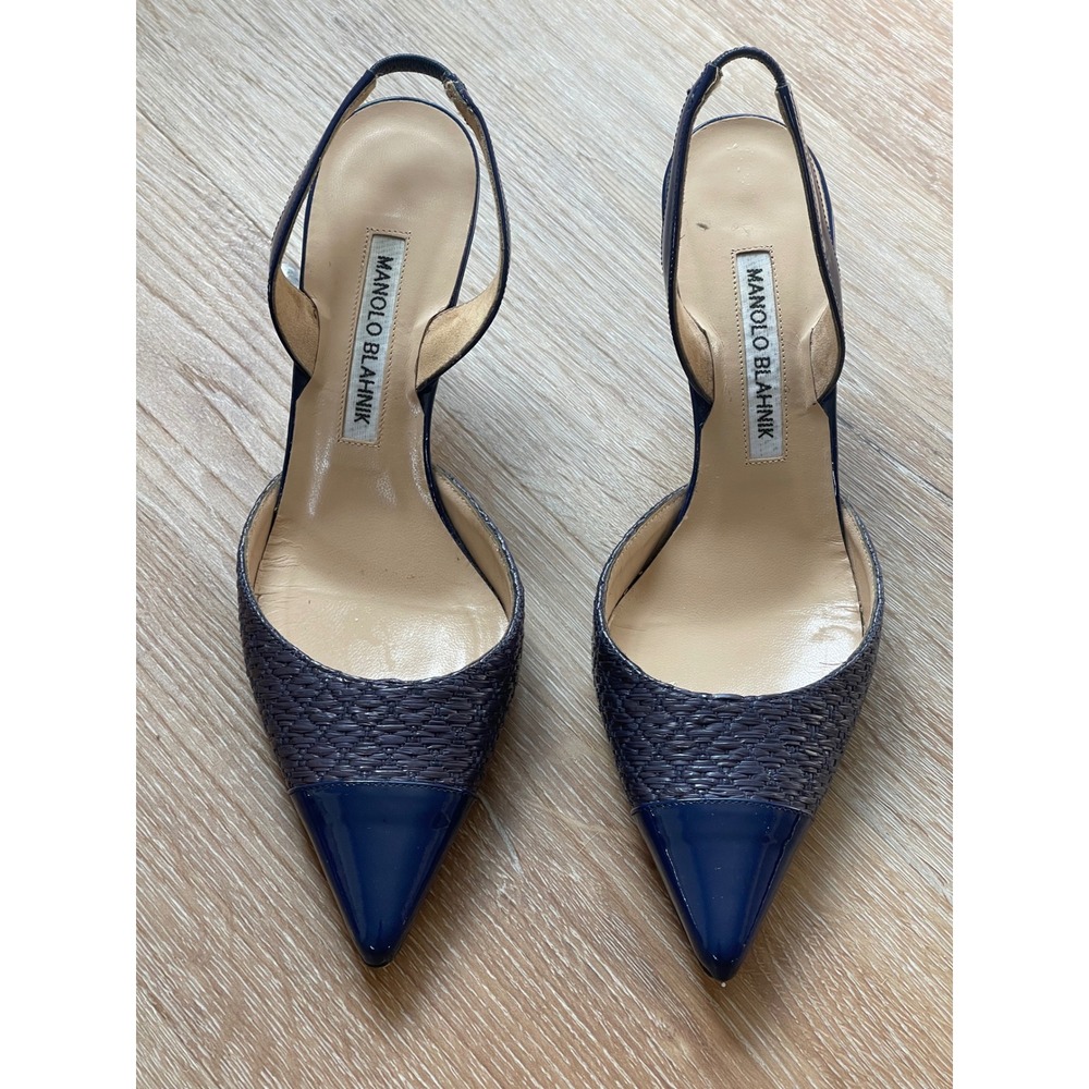 Manolo Blahnik Carolyne Navy Woven Patent Leather Slingback Kitten Heels 36